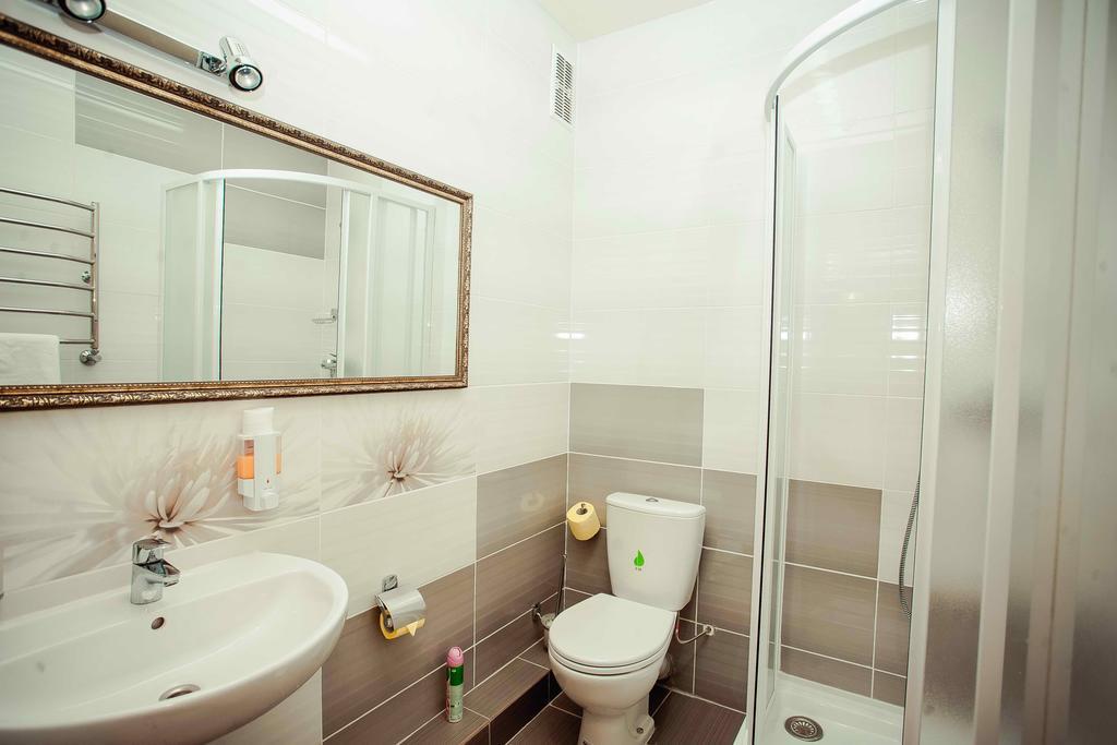 Molex Apartments 2 チェルニーヒウ 部屋 写真